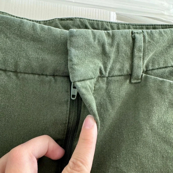 Old Navy Pixie high rise secret slim pockets size 4 - Picture 3 of 7